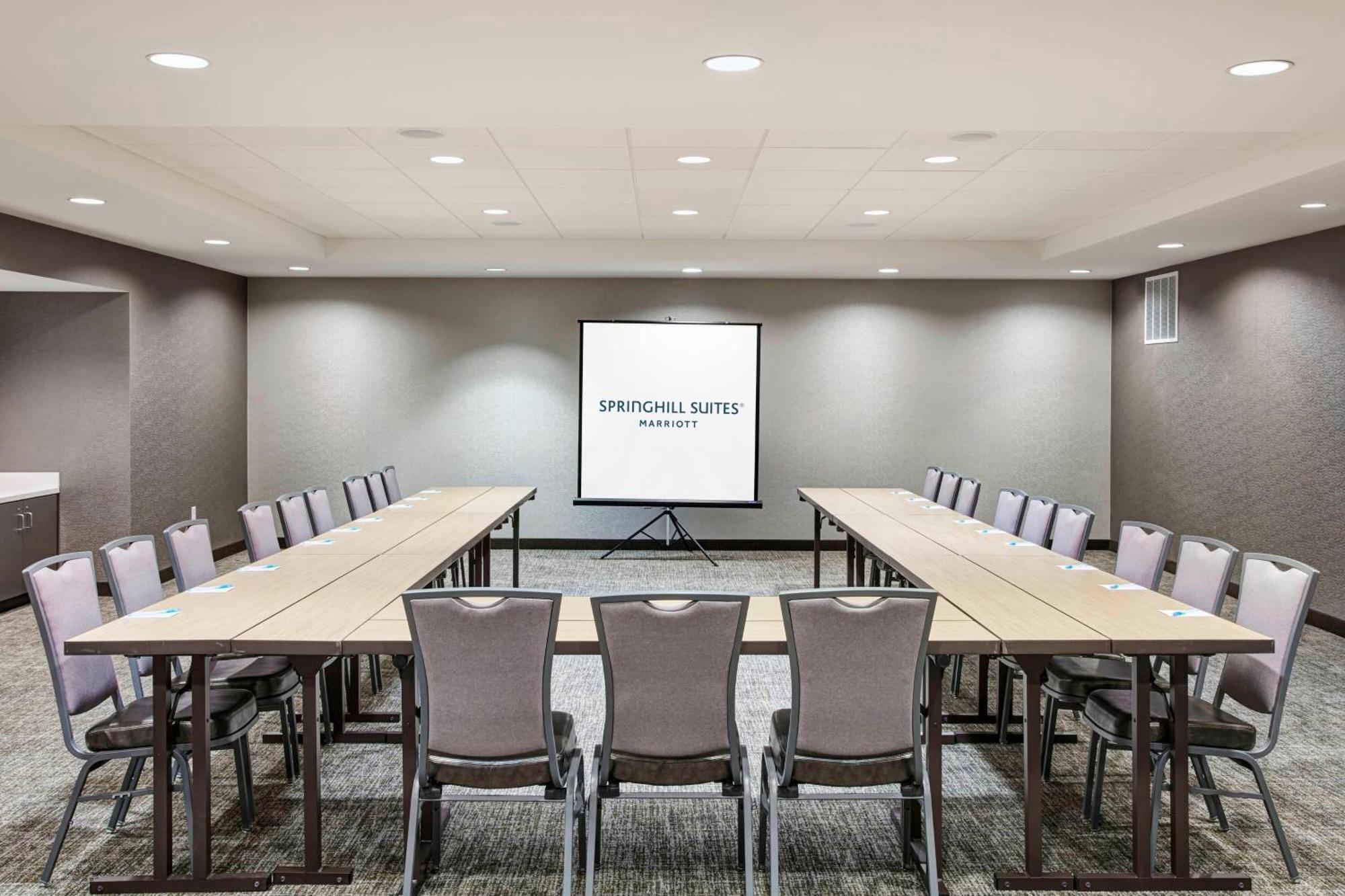 Springhill Suites By Marriott Milwaukee Downtown מראה חיצוני תמונה